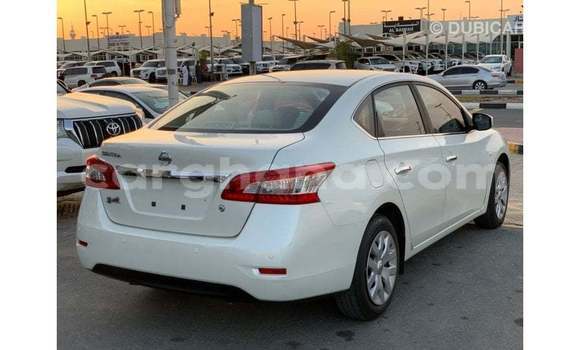 Ra Imported Nissan Sentra funfun Ọkọ̀ in Import - Dubai ni Ashanti Ra Imported Nissan Sentra funfun Ọkọ̀ in Import - Dubai ni Ashanti