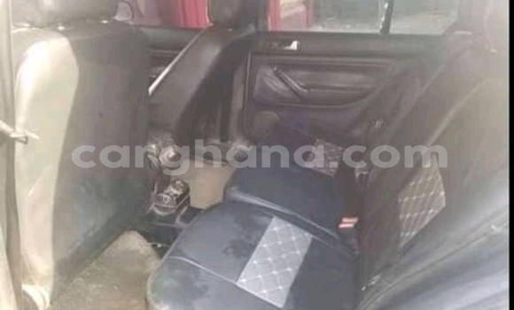 Ra Àlòkù Volkswagen Golf funfun Ọkọ̀ in Accra ni Greater Accra Ra Àlòkù Volkswagen Golf funfun Ọkọ̀ in Accra ni Greater Accra