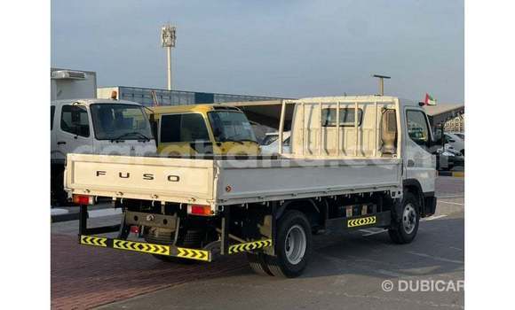 Ra Imported Mitsubishi i funfun Ọkọ̀ in Import - Dubai ni Ashanti Ra Imported Mitsubishi i funfun Ọkọ̀ in Import - Dubai ni Ashanti