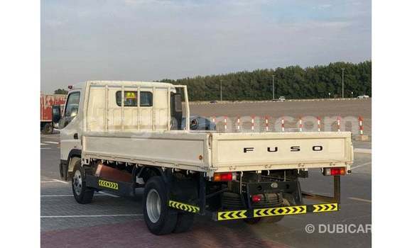 Ra Imported Mitsubishi i funfun Ọkọ̀ in Import - Dubai ni Ashanti Ra Imported Mitsubishi i funfun Ọkọ̀ in Import - Dubai ni Ashanti