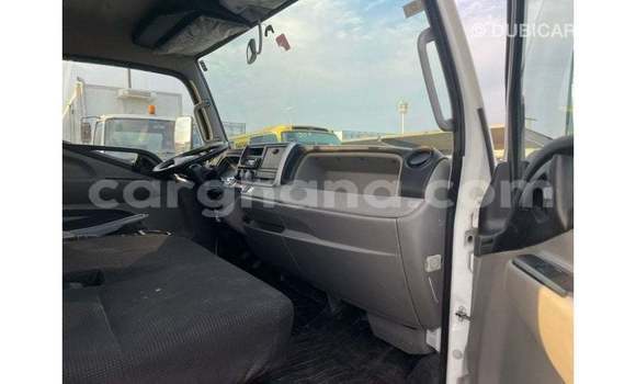 Ra Imported Mitsubishi i funfun Ọkọ̀ in Import - Dubai ni Ashanti Ra Imported Mitsubishi i funfun Ọkọ̀ in Import - Dubai ni Ashanti