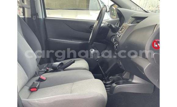 Ra Imported Nissan Navara funfun Ọkọ̀ in Import - Dubai ni Ashanti Ra Imported Nissan Navara funfun Ọkọ̀ in Import - Dubai ni Ashanti