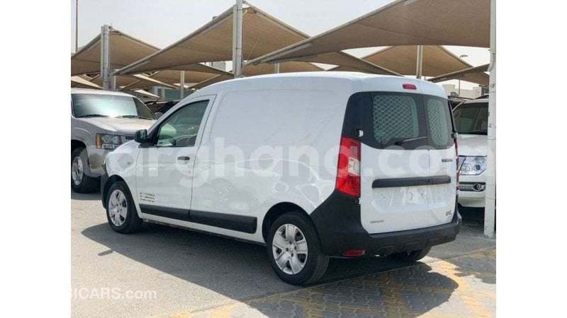 Big with watermark renault 19 ashanti import dubai 52856