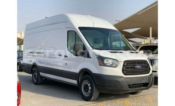 Ra Imported Ford Club Wagon funfun Ọkọ̀ in Import - Dubai ni Ashanti Ra Imported Ford Club Wagon funfun Ọkọ̀ in Import - Dubai ni Ashanti