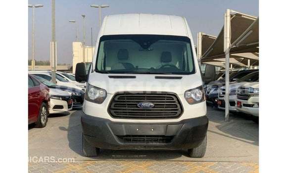 Ra Imported Ford Club Wagon funfun Ọkọ̀ in Import - Dubai ni Ashanti Ra Imported Ford Club Wagon funfun Ọkọ̀ in Import - Dubai ni Ashanti