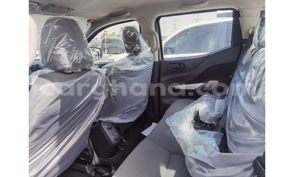 Sayi Na hannu Nissan Navara Azurfa Mota in Accra a Greater Accra Sayi Na hannu Nissan Navara Azurfa Mota in Accra a Greater Accra