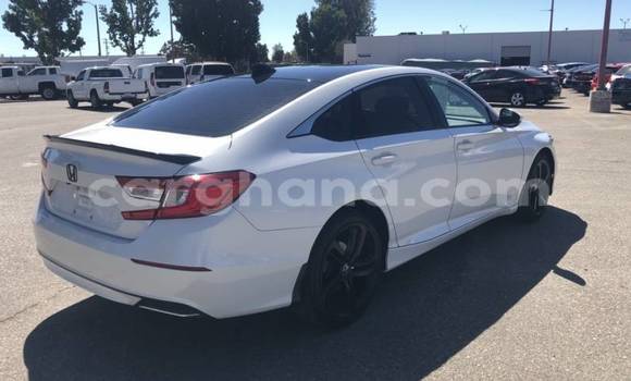 Buy Used Honda Accord White Car in Accra in Greater Accra Buy Used Honda Accord White Car in Accra in Greater Accra