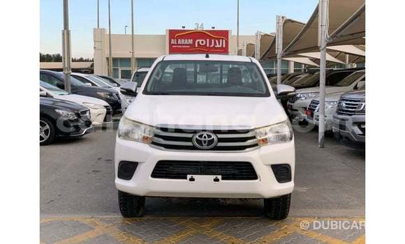 Ra Imported Toyota Hilux funfun Ọkọ̀ in Import - Dubai ni Ashanti Ra Imported Toyota Hilux funfun Ọkọ̀ in Import - Dubai ni Ashanti
