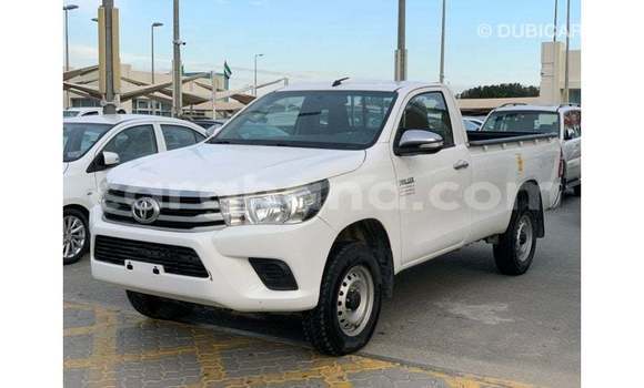 Ra Imported Toyota Hilux funfun Ọkọ̀ in Import - Dubai ni Ashanti Ra Imported Toyota Hilux funfun Ọkọ̀ in Import - Dubai ni Ashanti