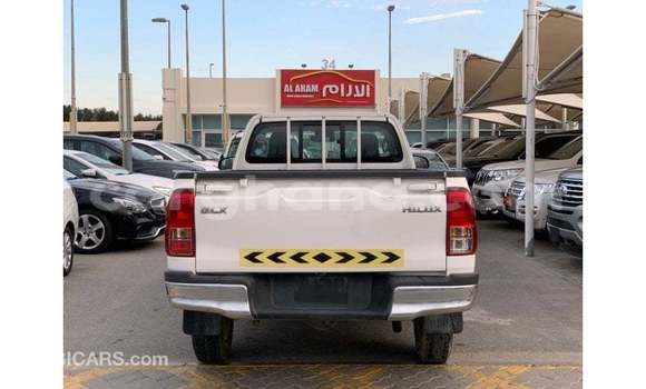 Ra Imported Toyota Hilux funfun Ọkọ̀ in Import - Dubai ni Ashanti Ra Imported Toyota Hilux funfun Ọkọ̀ in Import - Dubai ni Ashanti