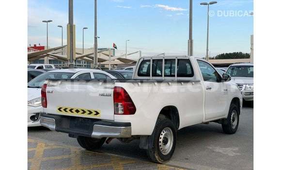Ra Imported Toyota Hilux funfun Ọkọ̀ in Import - Dubai ni Ashanti Ra Imported Toyota Hilux funfun Ọkọ̀ in Import - Dubai ni Ashanti