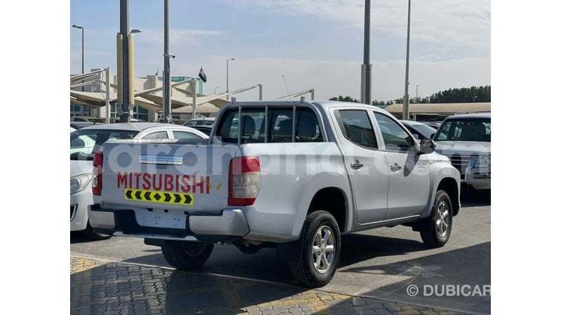 Big with watermark mitsubishi l200 ashanti import dubai 52867