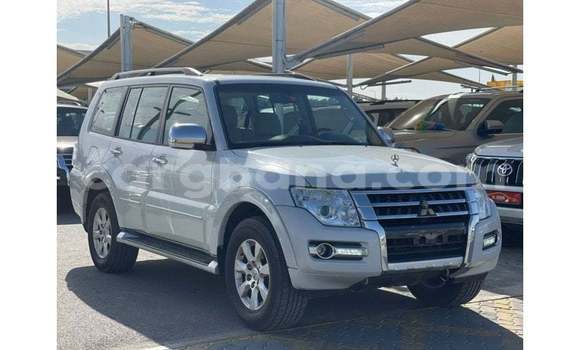 Ra Imported Mitsubishi Pajero funfun Ọkọ̀ in Import - Dubai ni Ashanti Ra Imported Mitsubishi Pajero funfun Ọkọ̀ in Import - Dubai ni Ashanti