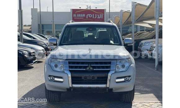 Ra Imported Mitsubishi Pajero funfun Ọkọ̀ in Import - Dubai ni Ashanti Ra Imported Mitsubishi Pajero funfun Ọkọ̀ in Import - Dubai ni Ashanti