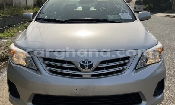 Sayi Na hannu Toyota Corolla Azurfa Mota in Accra a Greater Accra Sayi Na hannu Toyota Corolla Azurfa Mota in Accra a Greater Accra