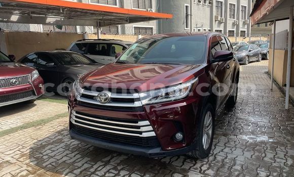 Sayi Na hannu Toyota Highlander Red Mota in Accra a Greater Accra