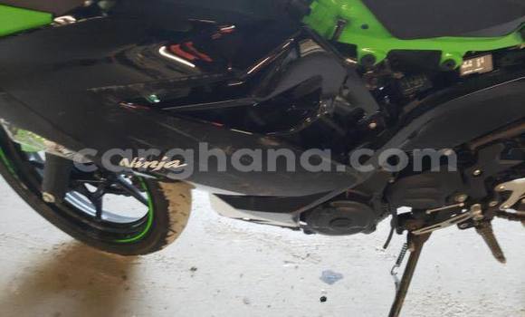 Ra Àlòkù Kawasaki Ninja ZX-10R Alawọ ewe Mọto in Sekondi–Takoradi Metropolitan ni Oorun Ra Àlòkù Kawasaki Ninja ZX-10R Alawọ ewe Mọto in Sekondi–Takoradi Metropolitan ni Oorun