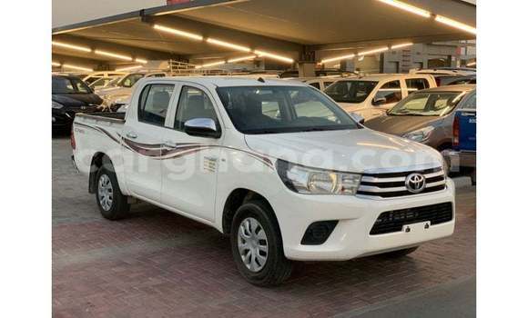 Ra Imported Toyota Hilux funfun Ọkọ̀ in Import - Dubai ni Ashanti Ra Imported Toyota Hilux funfun Ọkọ̀ in Import - Dubai ni Ashanti