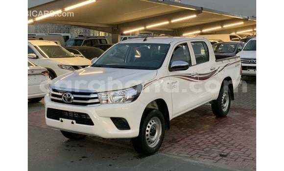 Ra Imported Toyota Hilux funfun Ọkọ̀ in Import - Dubai ni Ashanti Ra Imported Toyota Hilux funfun Ọkọ̀ in Import - Dubai ni Ashanti