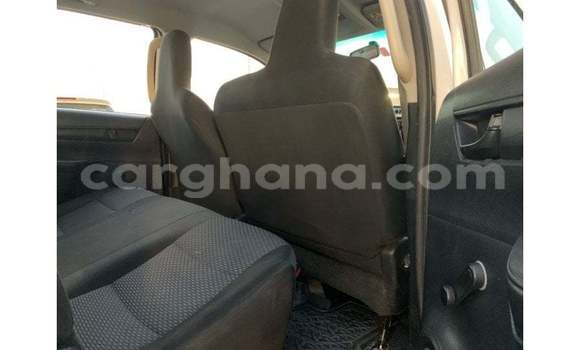 Ra Imported Toyota Hilux funfun Ọkọ̀ in Import - Dubai ni Ashanti Ra Imported Toyota Hilux funfun Ọkọ̀ in Import - Dubai ni Ashanti