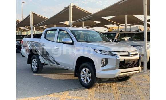 Ra Imported Mitsubishi L200 funfun Ọkọ̀ in Import - Dubai ni Ashanti Ra Imported Mitsubishi L200 funfun Ọkọ̀ in Import - Dubai ni Ashanti