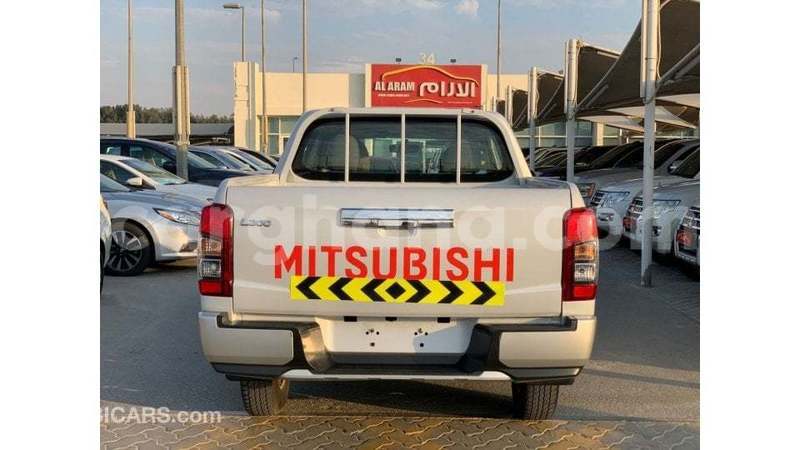 Big with watermark mitsubishi l200 ashanti import dubai 52919