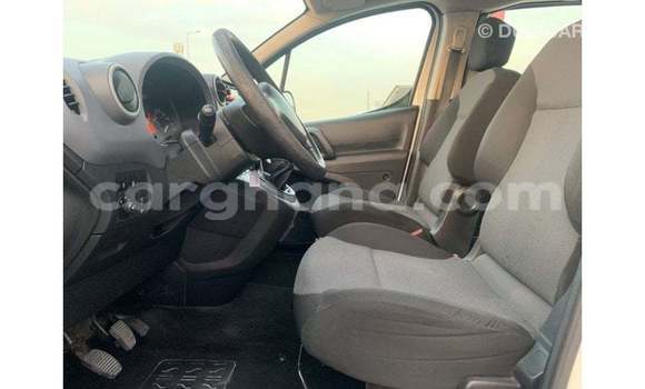 Ra Imported Peugeot Partner funfun Ọkọ̀ in Import - Dubai ni Ashanti Ra Imported Peugeot Partner funfun Ọkọ̀ in Import - Dubai ni Ashanti