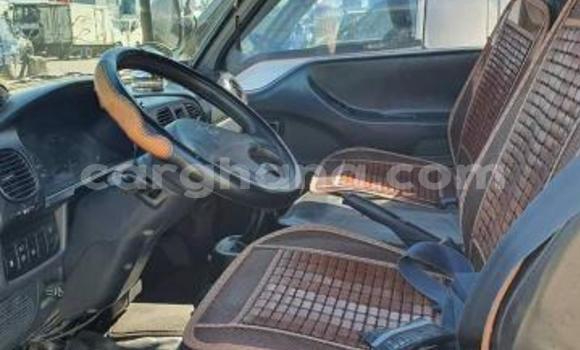 Ra Àlòkù Hyundai H1 funfun Ọkọ̀ in Sekondi–Takoradi Metropolitan ni Oorun Ra Àlòkù Hyundai H1 funfun Ọkọ̀ in Sekondi–Takoradi Metropolitan ni Oorun