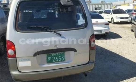 Ra Àlòkù Hyundai H1 funfun Ọkọ̀ in Sekondi–Takoradi Metropolitan ni Oorun Ra Àlòkù Hyundai H1 funfun Ọkọ̀ in Sekondi–Takoradi Metropolitan ni Oorun