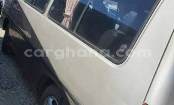 Ra Àlòkù Hyundai H1 funfun Ọkọ̀ in Sekondi–Takoradi Metropolitan ni Oorun Ra Àlòkù Hyundai H1 funfun Ọkọ̀ in Sekondi–Takoradi Metropolitan ni Oorun