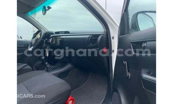 Ra Imported Toyota Hilux funfun Ọkọ̀ in Import - Dubai ni Ashanti Ra Imported Toyota Hilux funfun Ọkọ̀ in Import - Dubai ni Ashanti