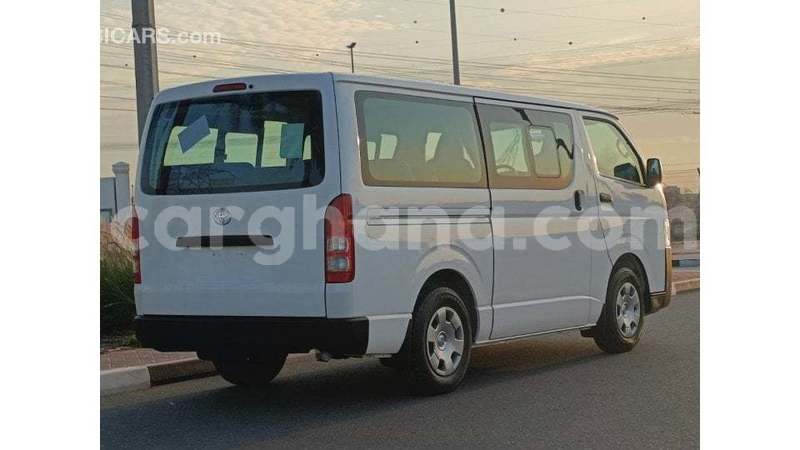 Big with watermark toyota hiace ashanti import dubai 52928