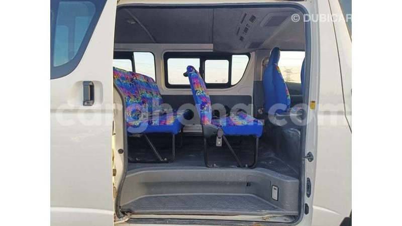 Big with watermark toyota hiace ashanti import dubai 52928