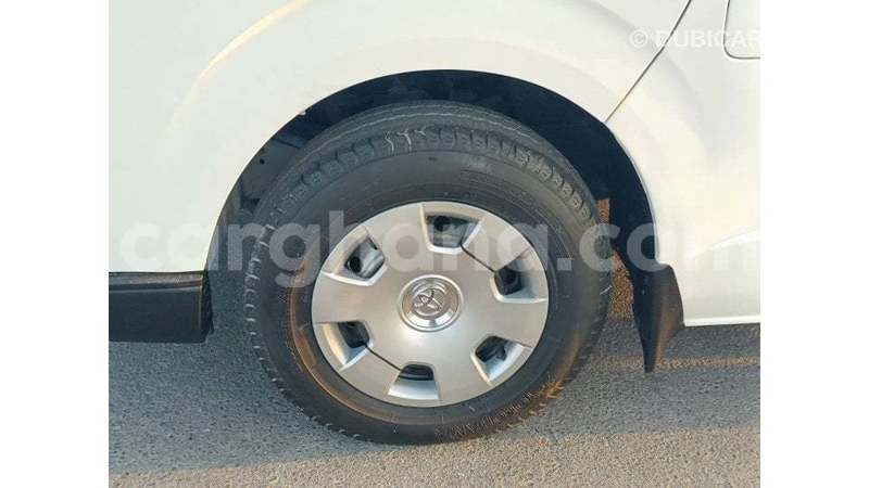 Big with watermark toyota hiace ashanti import dubai 52928