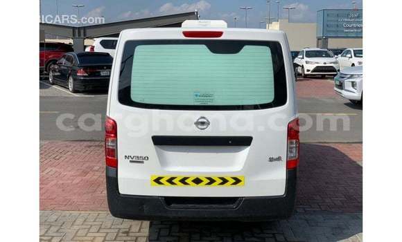 Ra Imported Nissan Urvan funfun Ọkọ̀ in Import - Dubai ni Ashanti Ra Imported Nissan Urvan funfun Ọkọ̀ in Import - Dubai ni Ashanti