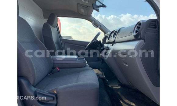 Ra Imported Nissan Urvan funfun Ọkọ̀ in Import - Dubai ni Ashanti Ra Imported Nissan Urvan funfun Ọkọ̀ in Import - Dubai ni Ashanti