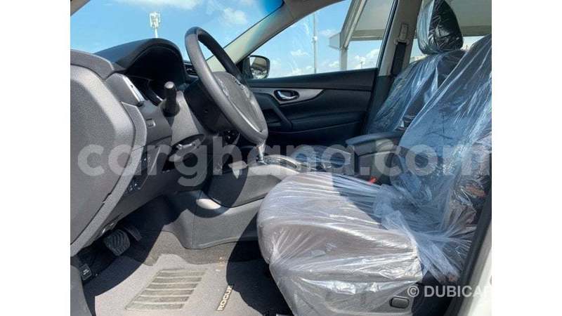 Big with watermark nissan rogue ashanti import dubai 52937