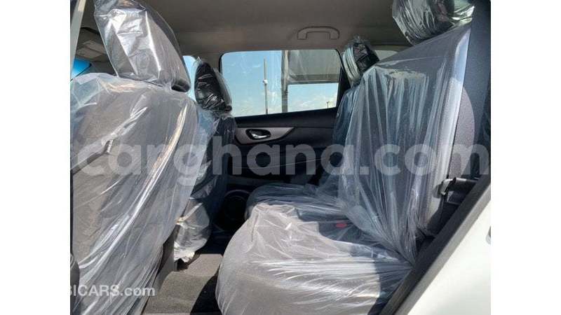 Big with watermark nissan rogue ashanti import dubai 52937