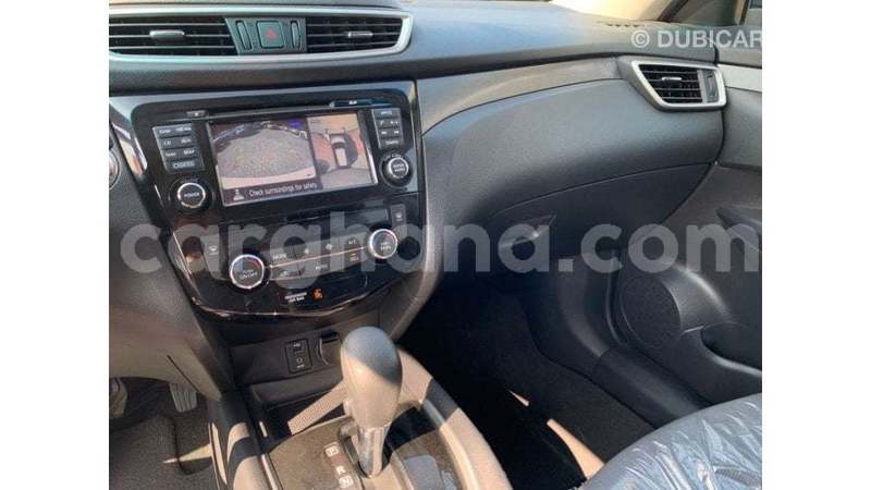 Big with watermark nissan rogue ashanti import dubai 52937