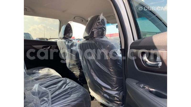 Big with watermark nissan rogue ashanti import dubai 52937