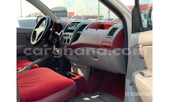 Sayi Imported Toyota Hilux White Mota in Import - Dubai a Ashanti Sayi Imported Toyota Hilux White Mota in Import - Dubai a Ashanti