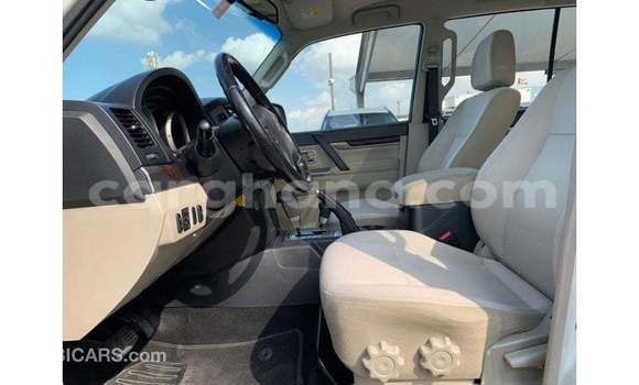 Ra Imported Mitsubishi Pajero funfun Ọkọ̀ in Import - Dubai ni Ashanti Ra Imported Mitsubishi Pajero funfun Ọkọ̀ in Import - Dubai ni Ashanti