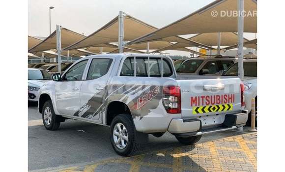 Ra Imported Mitsubishi L200 funfun Ọkọ̀ in Import - Dubai ni Ashanti Ra Imported Mitsubishi L200 funfun Ọkọ̀ in Import - Dubai ni Ashanti