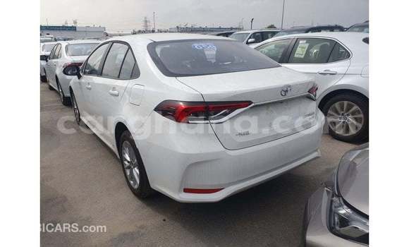 Buy Import Toyota Corolla White Car in Import - Dubai in Ashanti Buy Import Toyota Corolla White Car in Import - Dubai in Ashanti