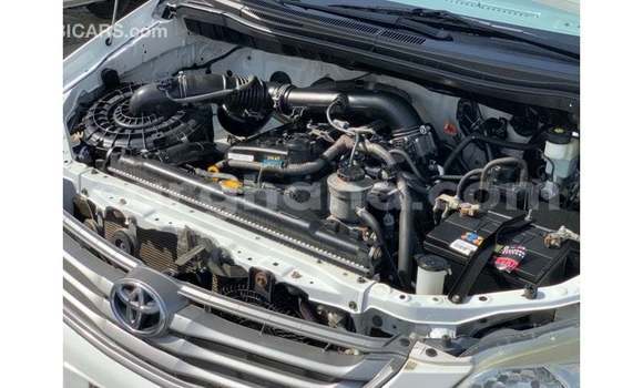 Ra Imported Toyota Innova funfun Ọkọ̀ in Import - Dubai ni Ashanti Ra Imported Toyota Innova funfun Ọkọ̀ in Import - Dubai ni Ashanti