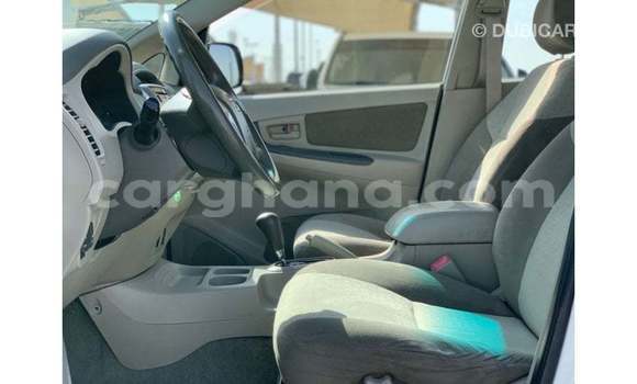 Ra Imported Toyota Innova funfun Ọkọ̀ in Import - Dubai ni Ashanti Ra Imported Toyota Innova funfun Ọkọ̀ in Import - Dubai ni Ashanti