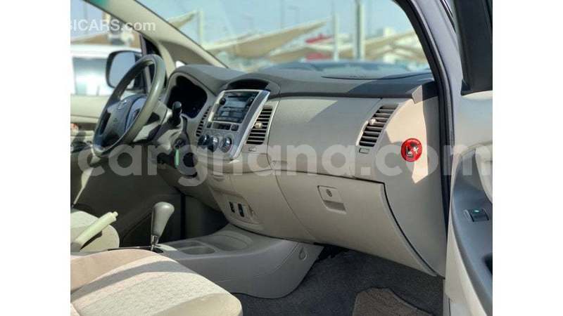 Big with watermark toyota innova ashanti import dubai 53003