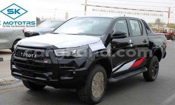 Ra Imported Toyota Hilux Black Ọkọ̀ in Import - Dubai ni Ashanti