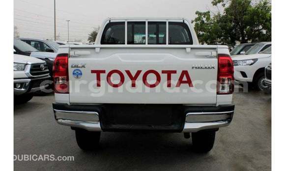 Buy Import Toyota Hilux White Car in Import - Dubai in Ashanti Buy Import Toyota Hilux White Car in Import - Dubai in Ashanti