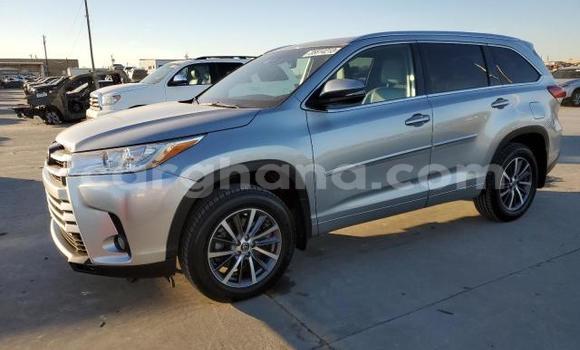 Buy Used Toyota Highlander Silver Car in Accra in Greater Accra